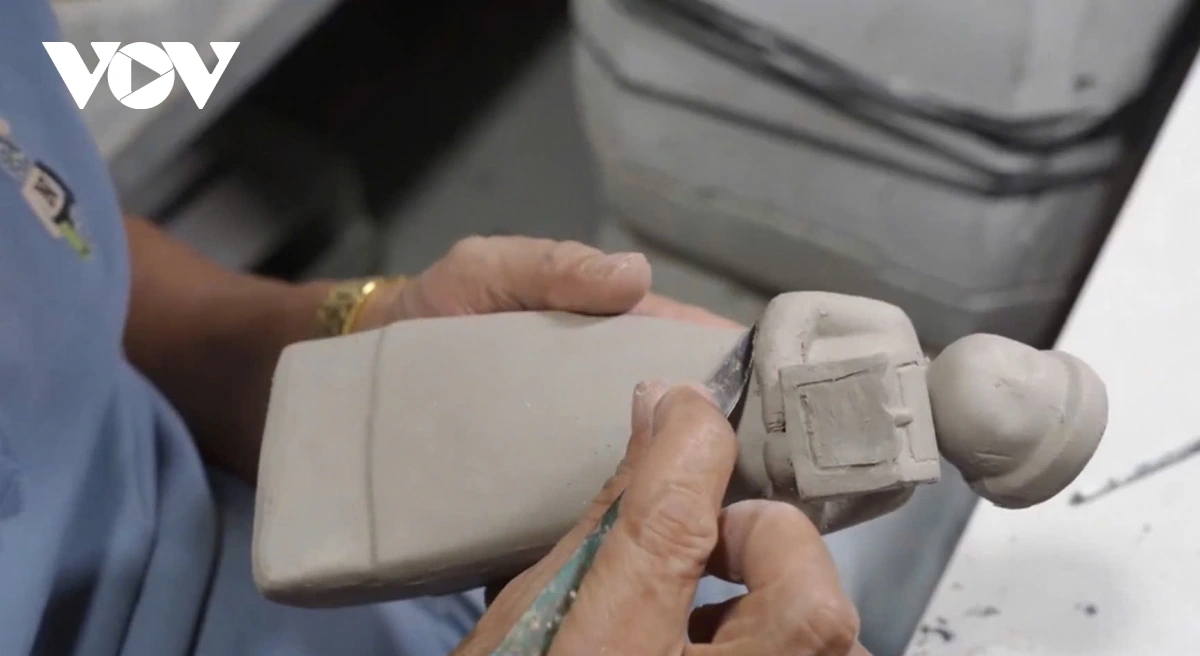 thang tram nghe gom bien hoa hinh anh 10